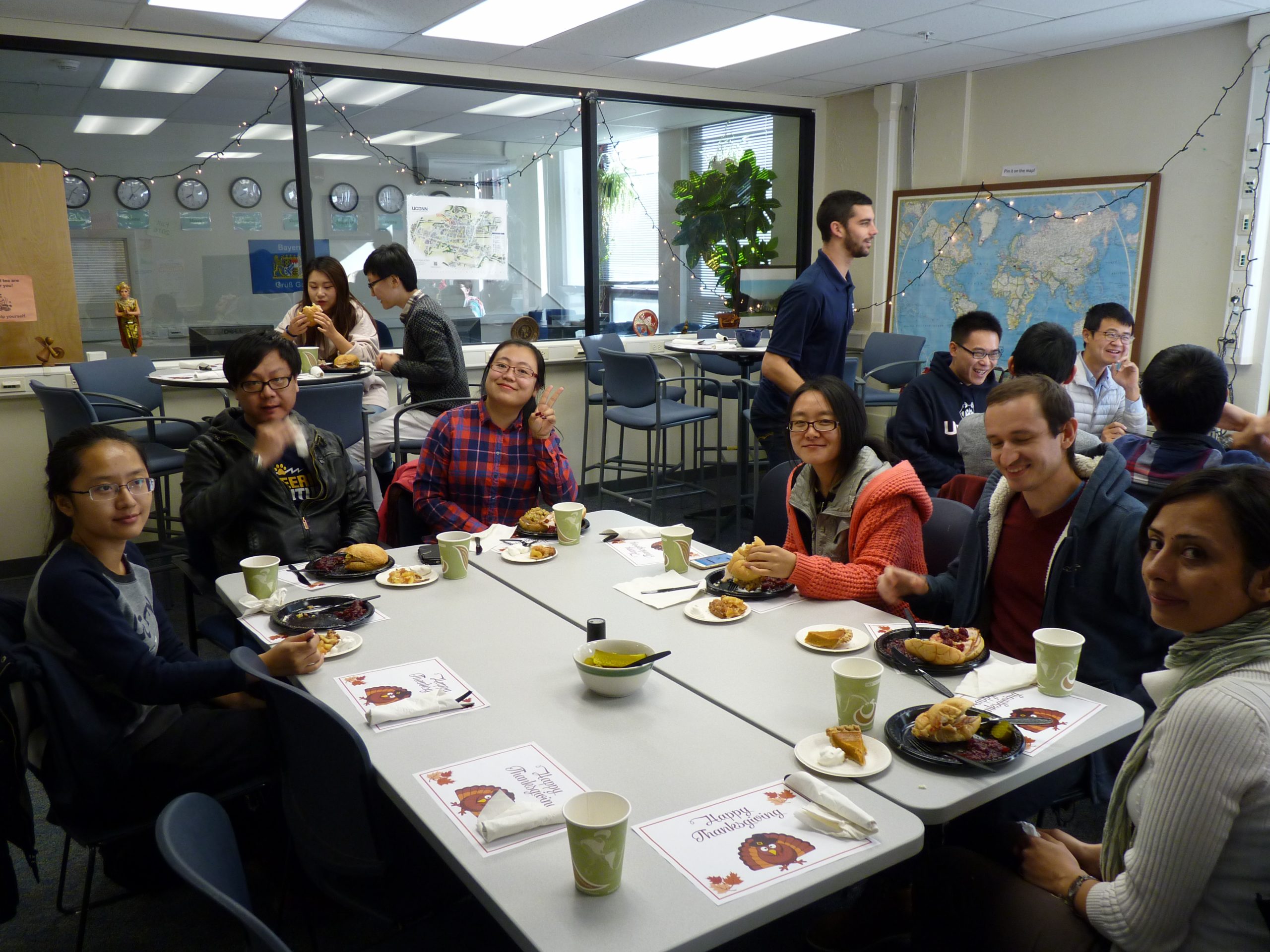 UConn student thanksgiving lunch